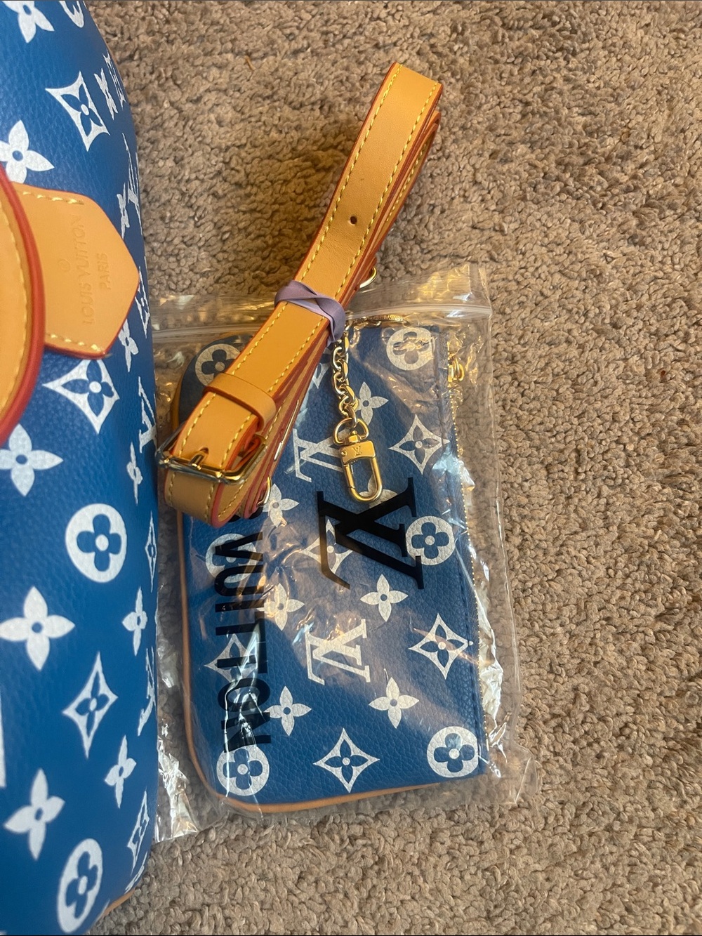 30CM Blue/White Speedy W/ Matching Coin Pouch & Twilly 💙🤍 - Picture 10 of 10